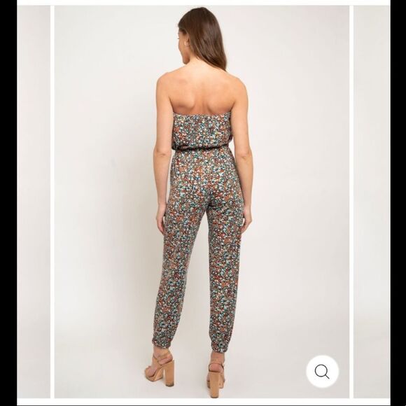 Ditsy Floral Printed Strapless Jumpsuit Joggers - Picture 3 of 9